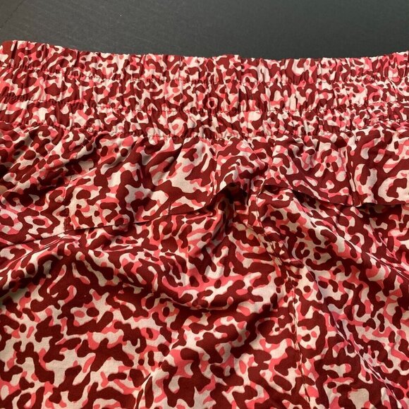 Athleta Red Patterned Athletic Shorts - Picture 8 of 8